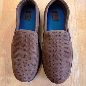 Dearfoams Men's Size 9/10 Medium House Slippers